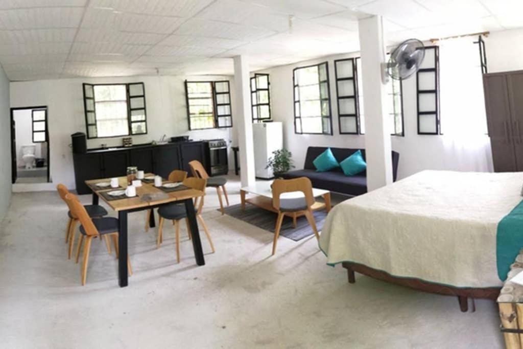 Apartamento Equipado Tipo Loft Appartamento El Remate Esterno foto